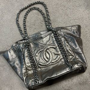 Silver Chanel tote bag